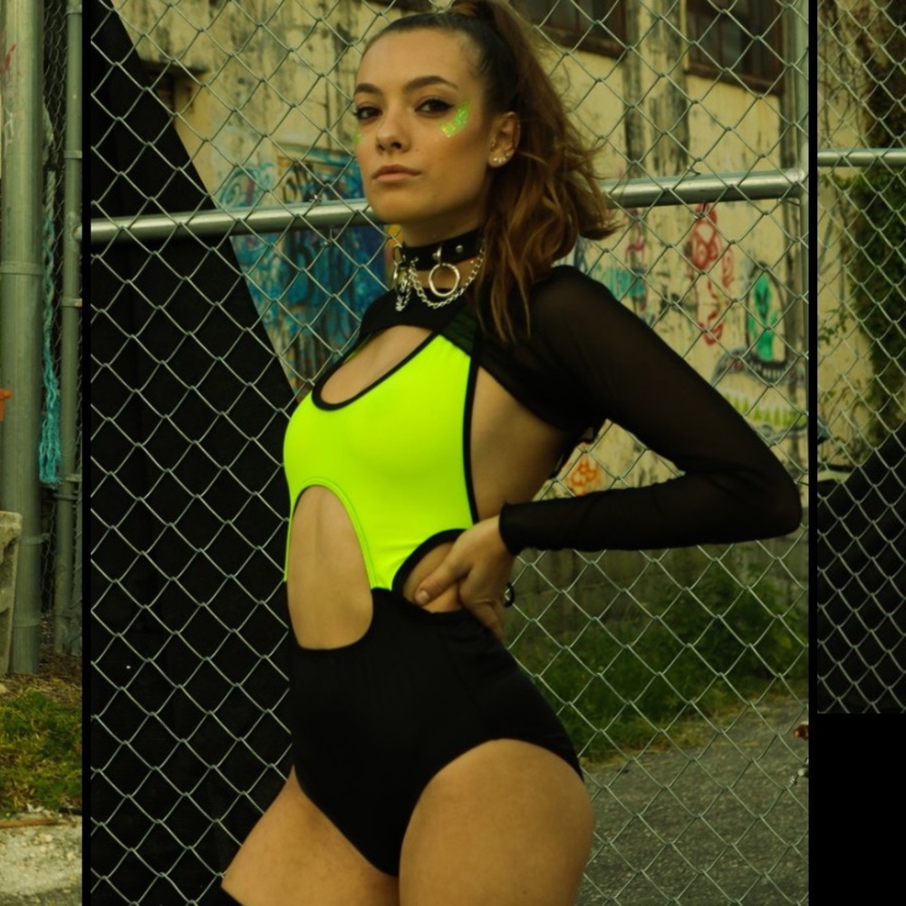 Mi Gente La Tortura Bodysuit Neon Skies